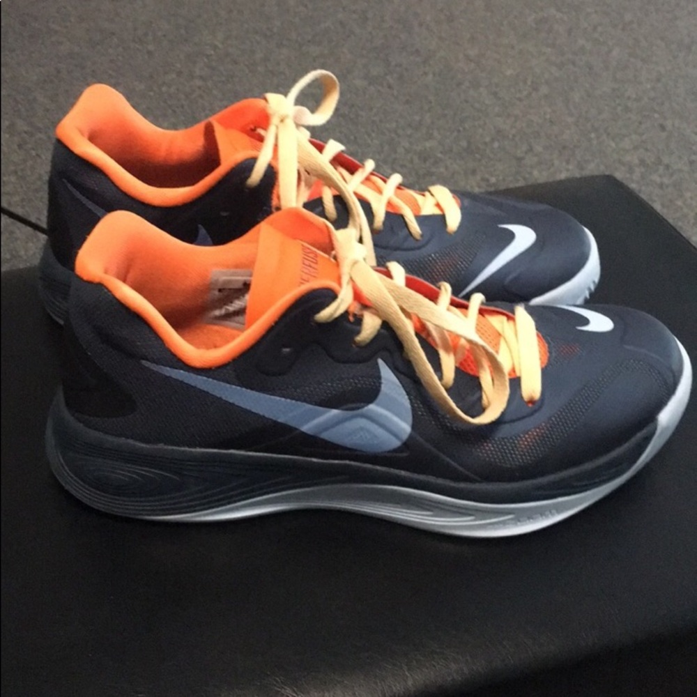 Nike Hyperfuse Low squadron and orange